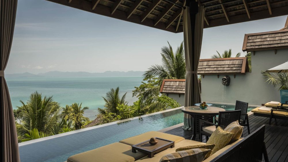 41039- island villa pool.jpg
