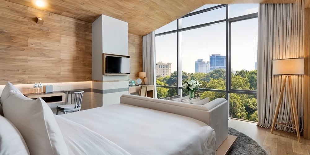 41050 saigon fusion suites room.jpg
