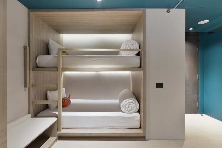 PYA Family pool suite4