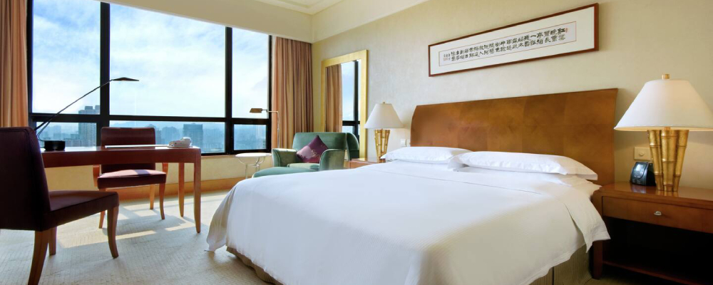 ckghihi-hilton-king-deluxe (1).jpg