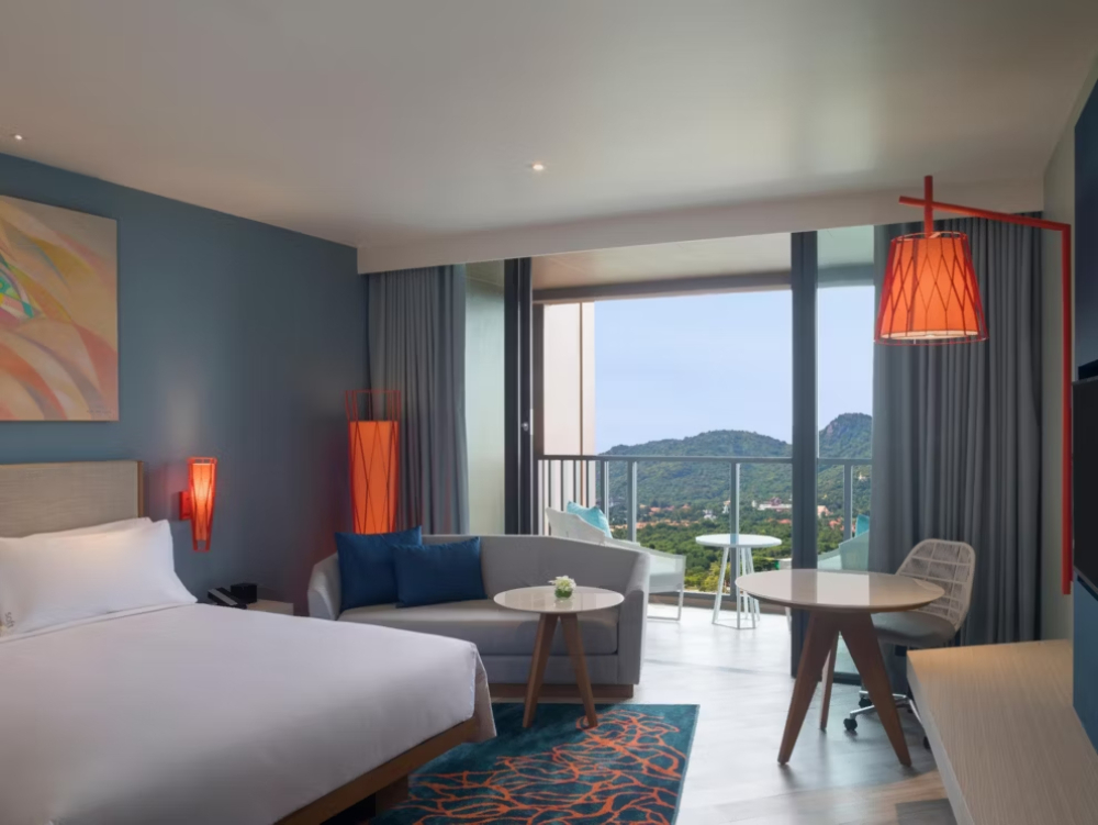 holiday-inn-resort-hua-hin-5396545742-4x3.jpg